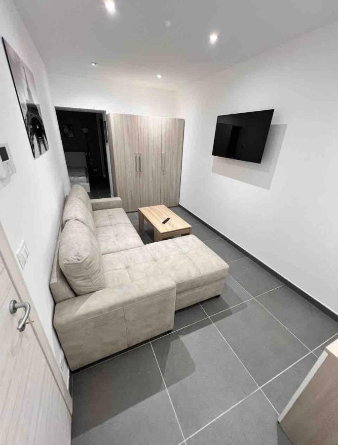 Pregevole Duplex A 1 Minuto Dalla Metro Apartment Collegno Exterior photo